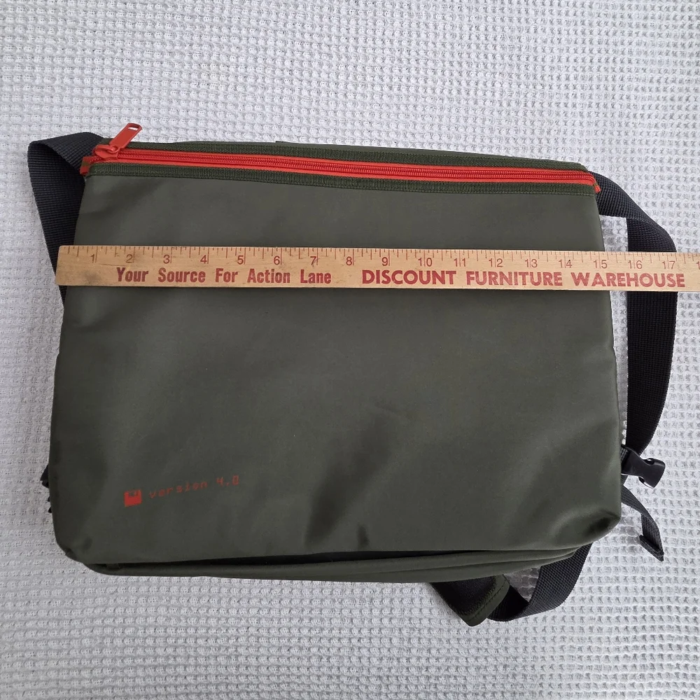 Version 4.0 Laptop Bag
